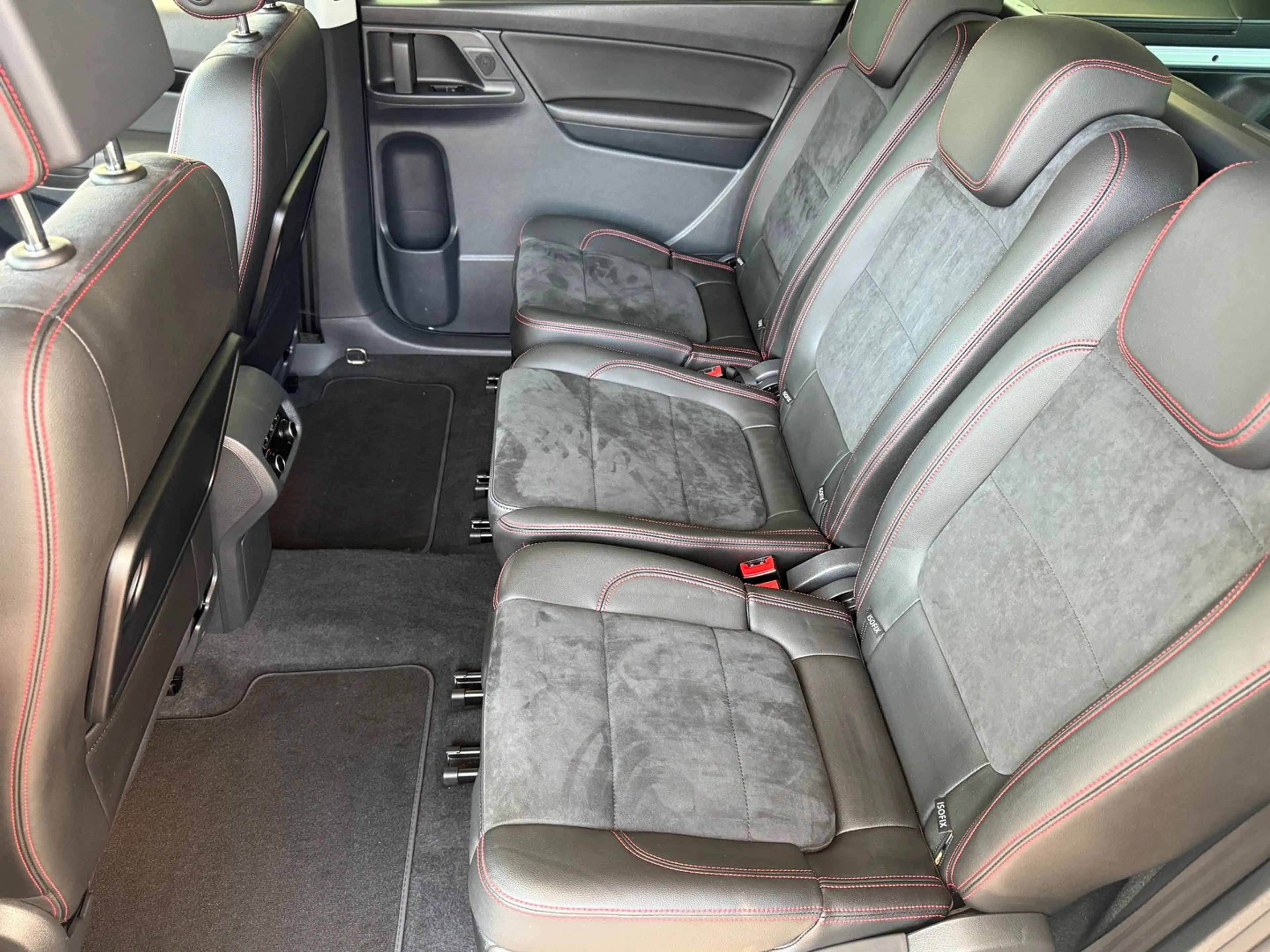 SEAT Alhambra FR TDI DSG 4Drive — photo 10