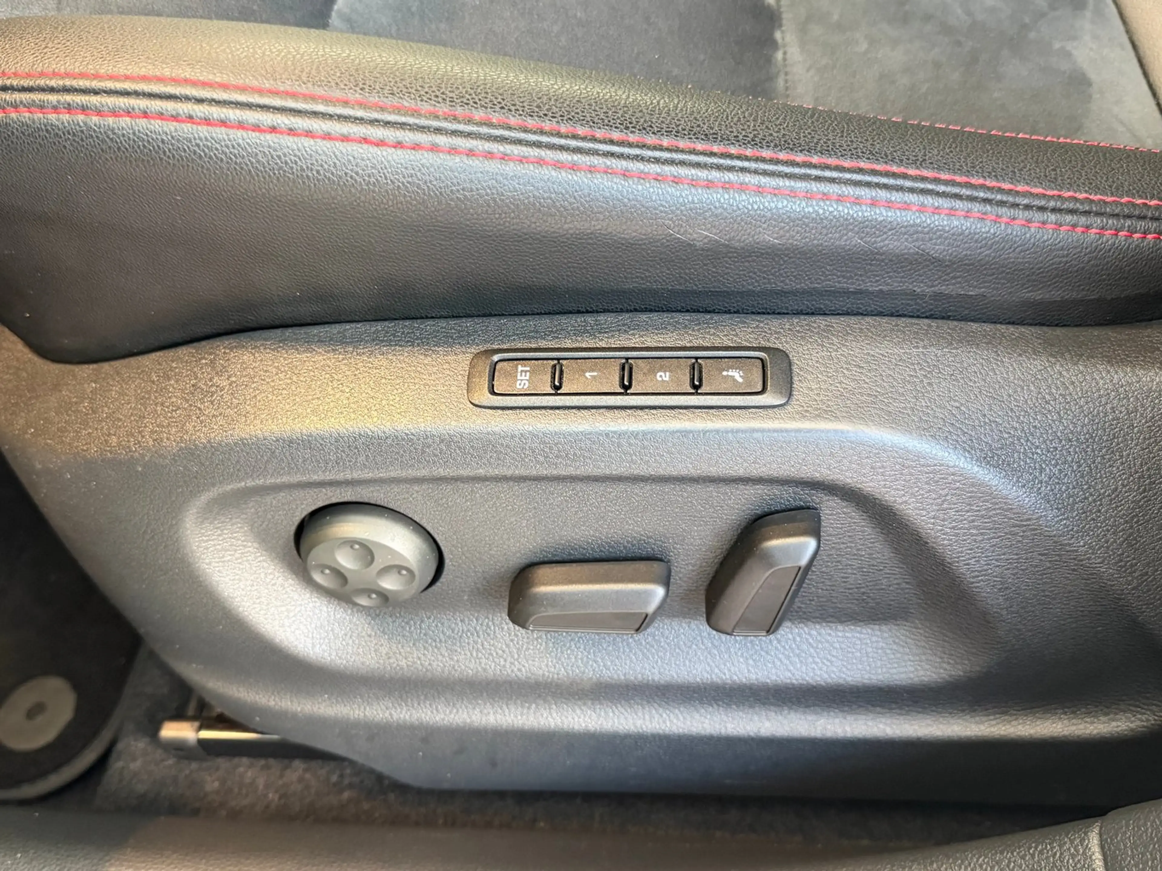 SEAT Alhambra FR TDI DSG 4Drive — photo 9