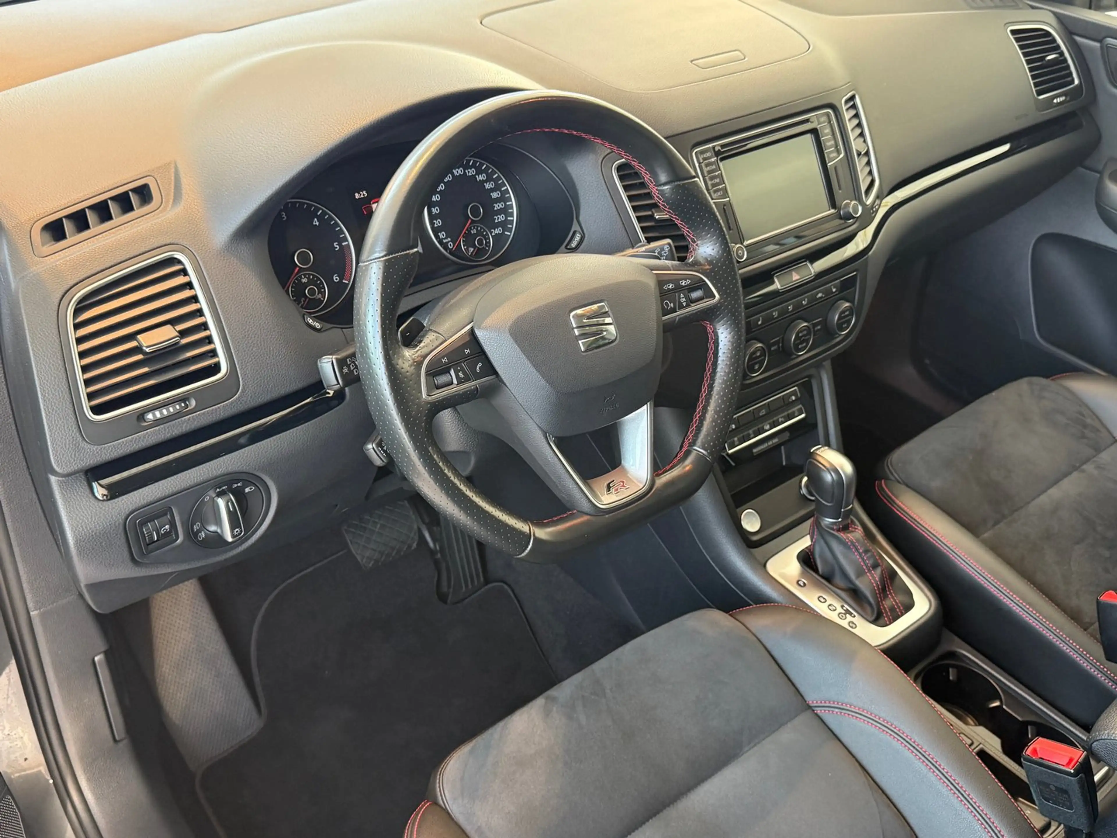 SEAT Alhambra FR TDI DSG 4Drive — photo 5