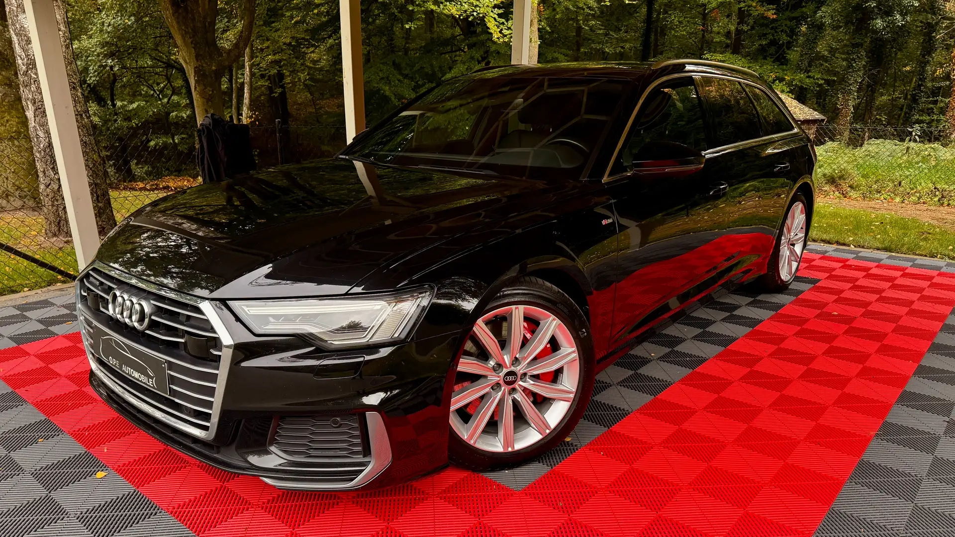 Audi A6 PHEV 55 TFSI e Quattro Competition 3 x S-line Schwarz - 1