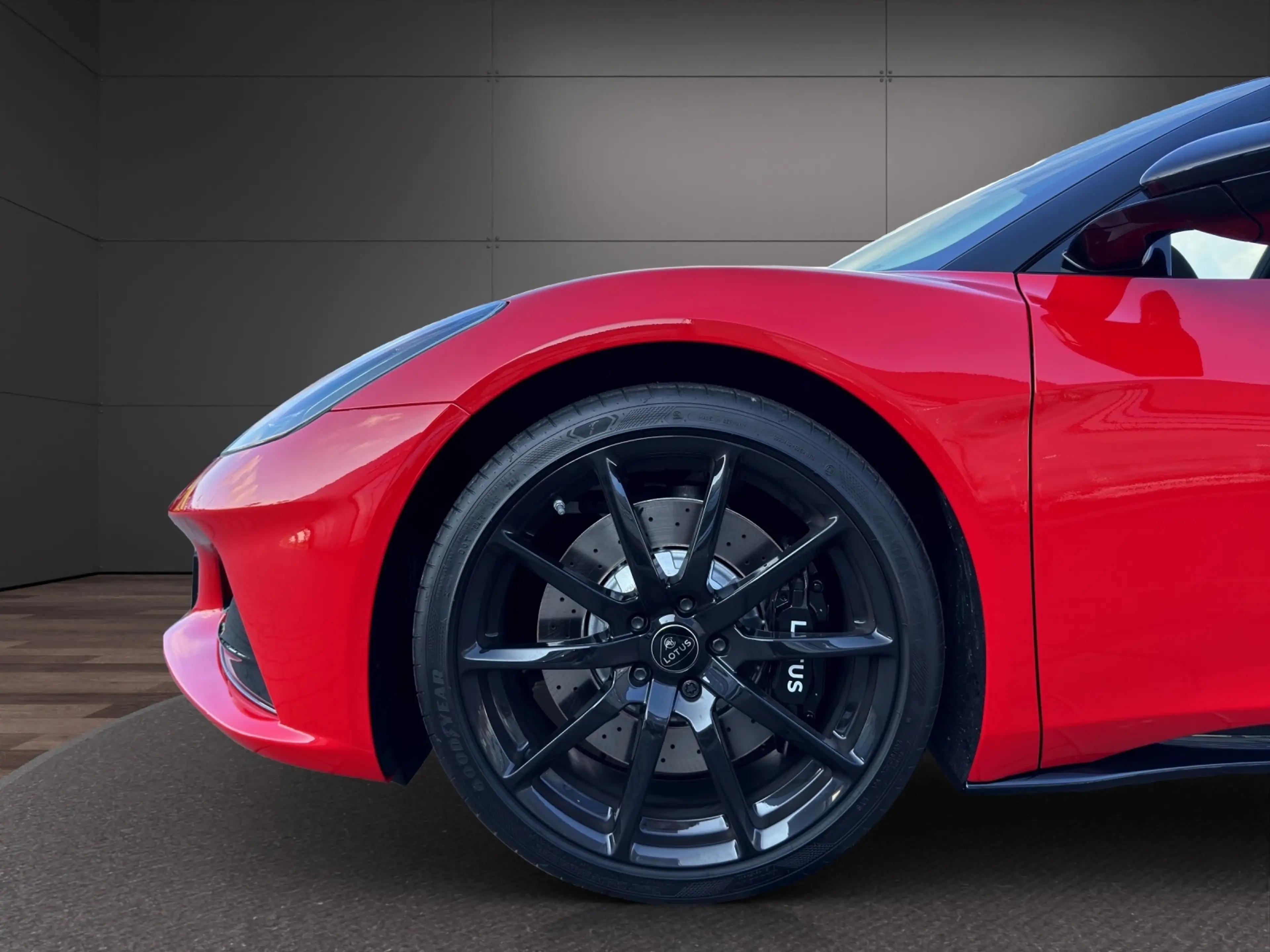 Lotus Emira V6 SE *Lotus Leipzig* — photo 13