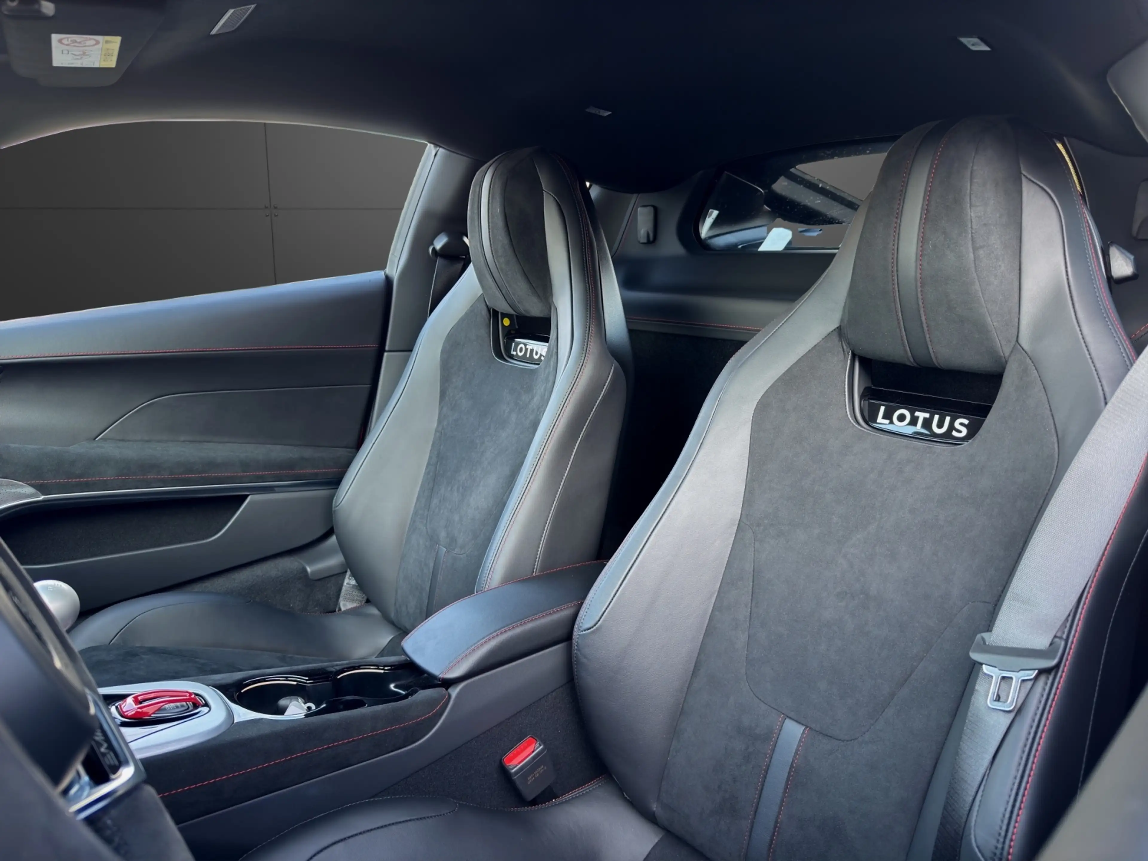 Lotus Emira V6 SE *Lotus Leipzig* — photo 12