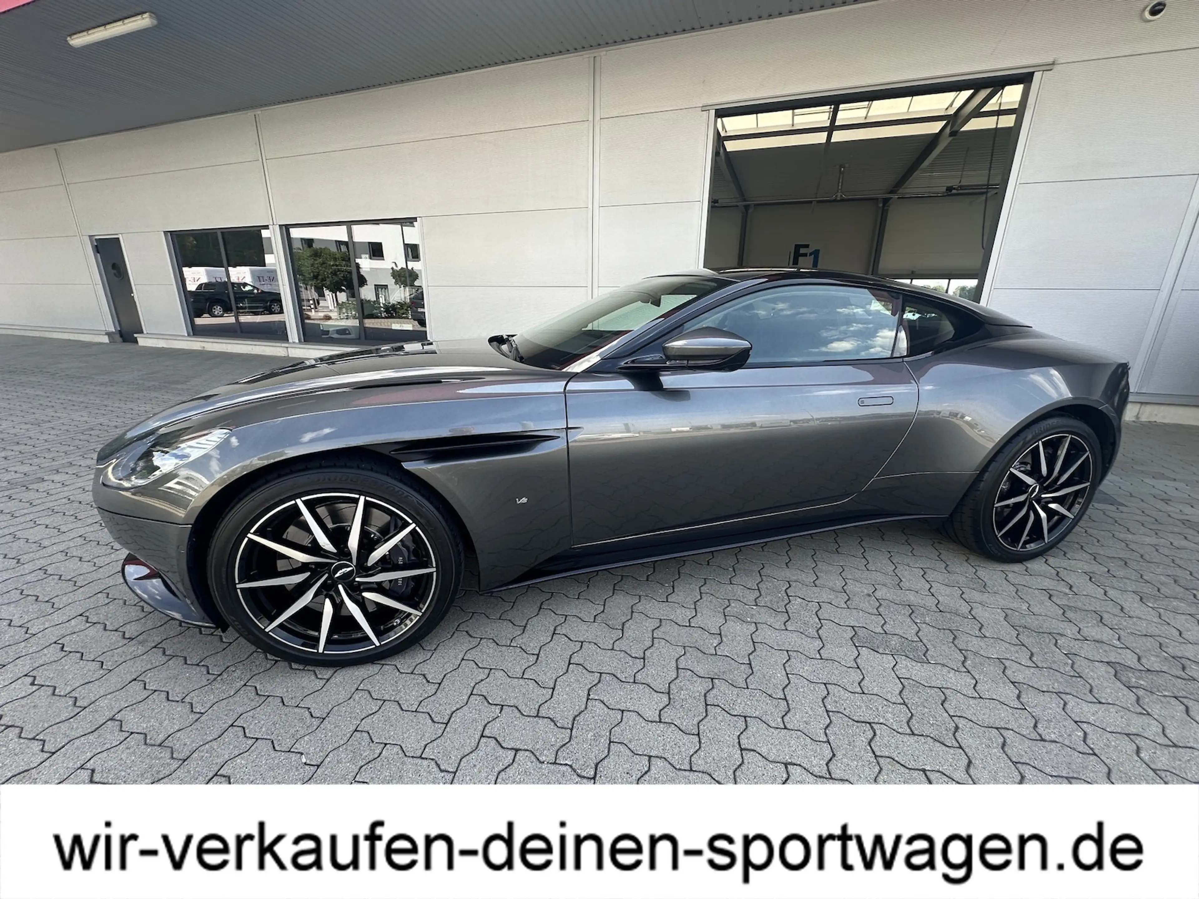 Aston Martin DB11 V12 Launch Edition Edition unffr. neuwertig — photo 12
