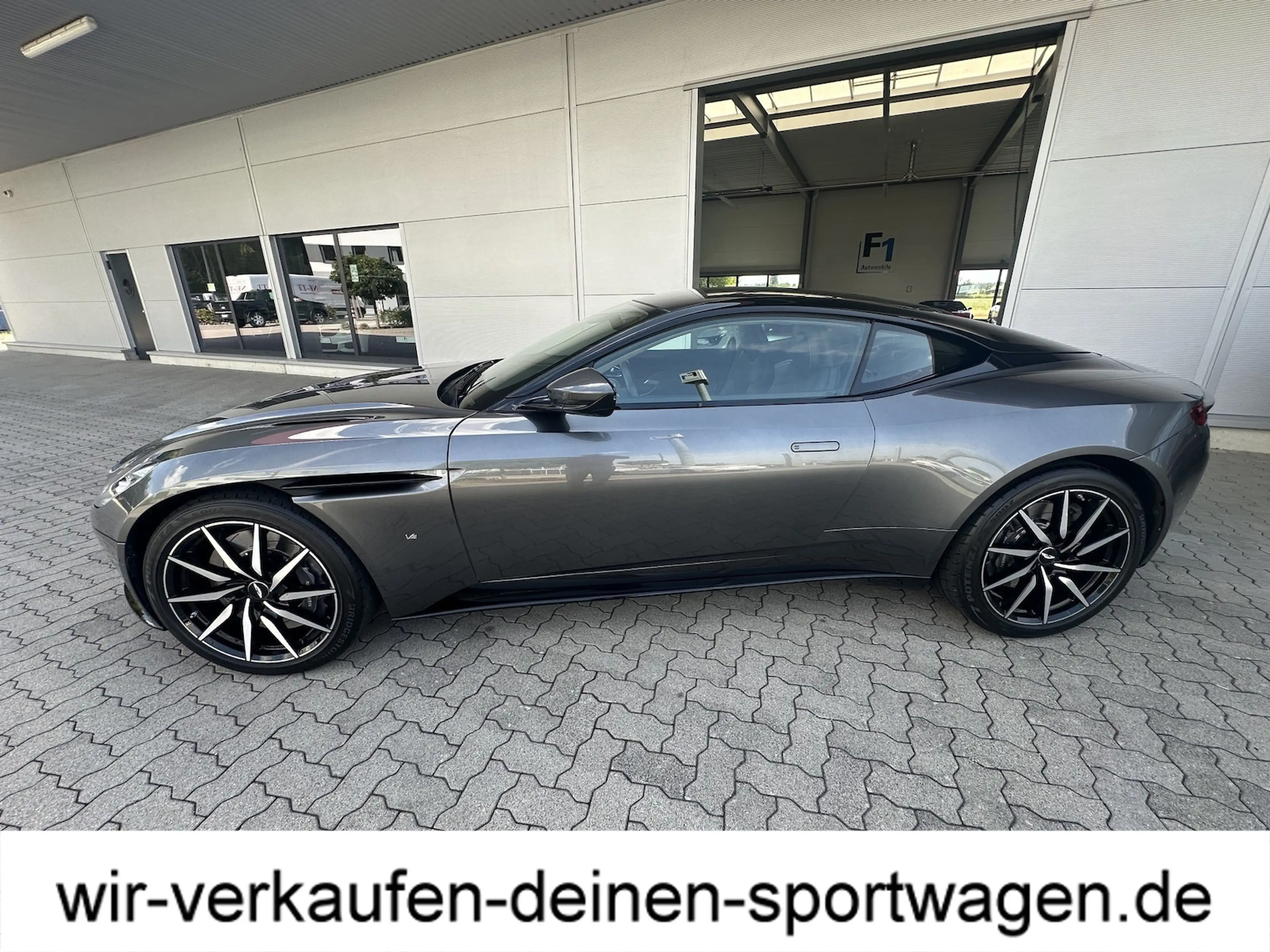 Aston Martin DB11 V12 Launch Edition Edition unffr. neuwertig — photo 10
