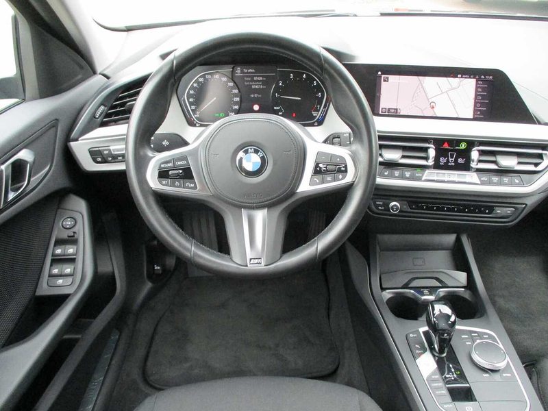 BMW 118 i Autom. Advantage *Navi*Sitzhzg. — photo 8