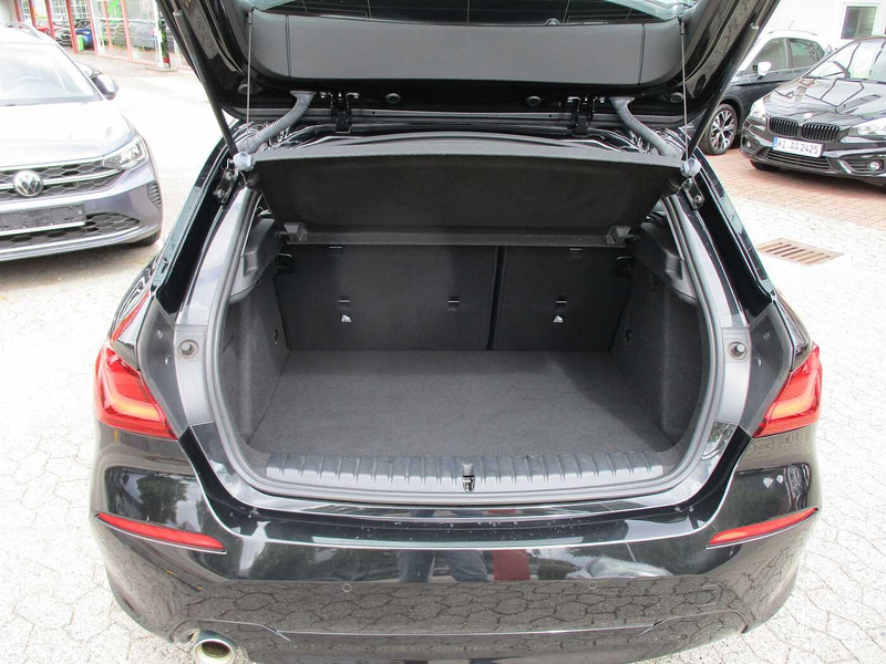 BMW 118 i Autom. Advantage *Navi*Sitzhzg. — photo 11