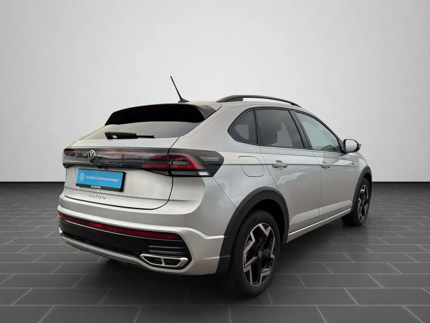 Volkswagen Taigo 1.0 TSI R-line DSG IQ-LIGHT SHZ CARPLAY Silber - 2
