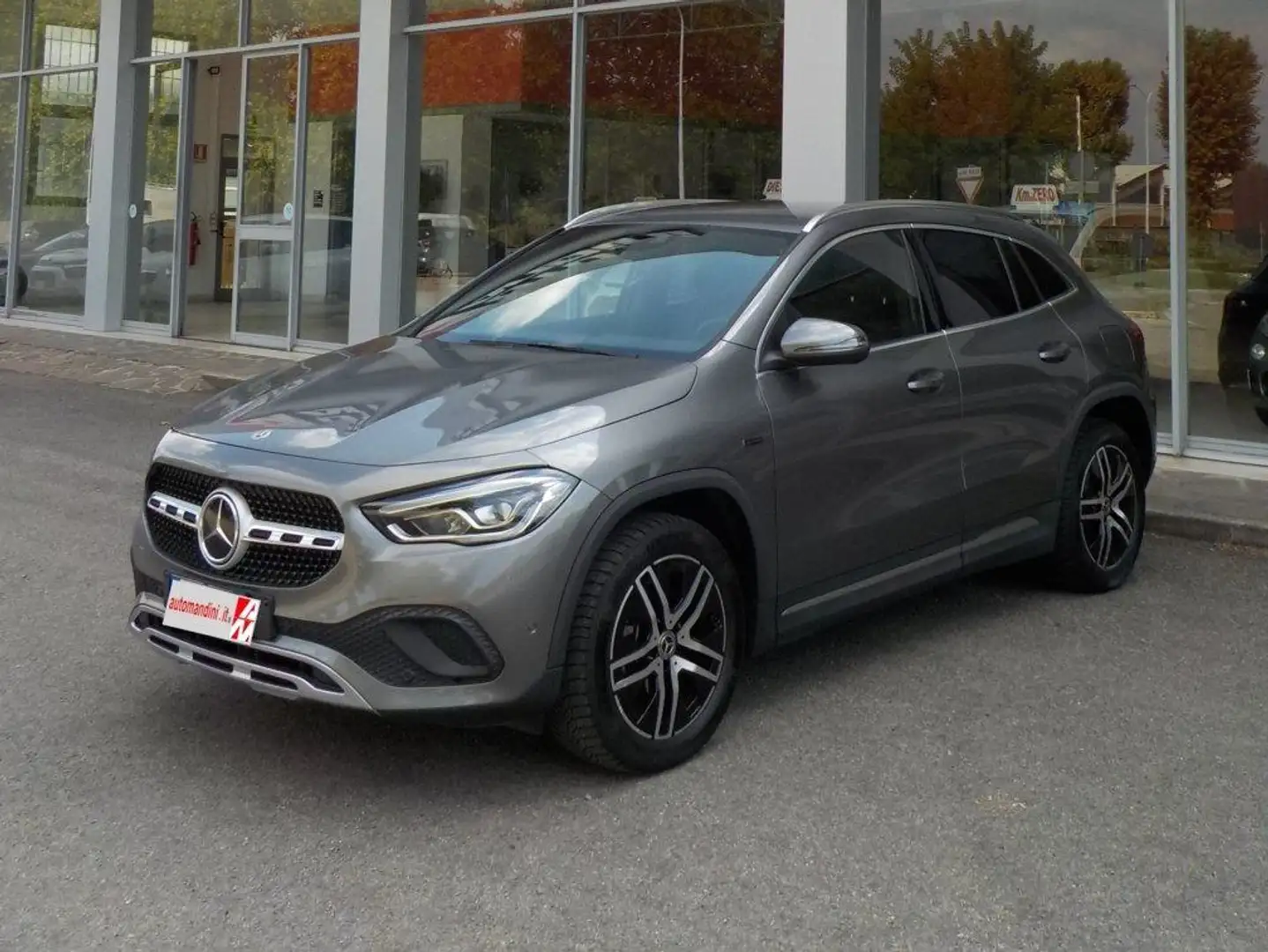 Mercedes-Benz GLA 250 GLA-H247 2020 e phev (eq-power) Sport Plus auto Grau - 2