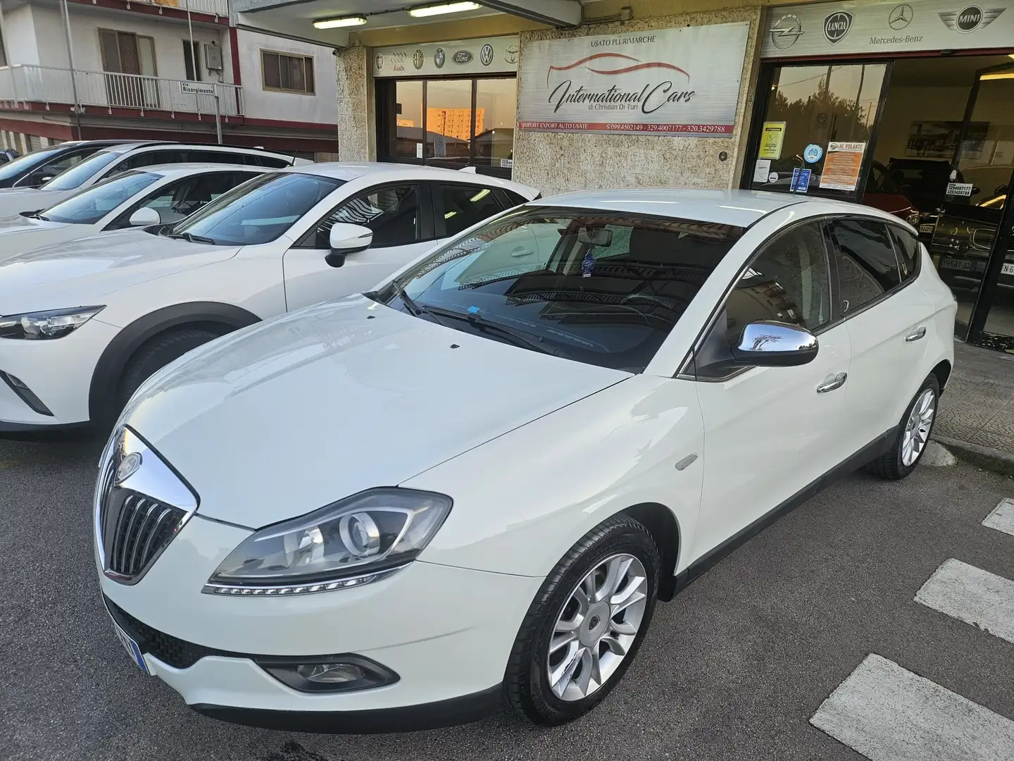 Lancia Delta Delta 1.6 mjt Gold 105cv Blanc - 1