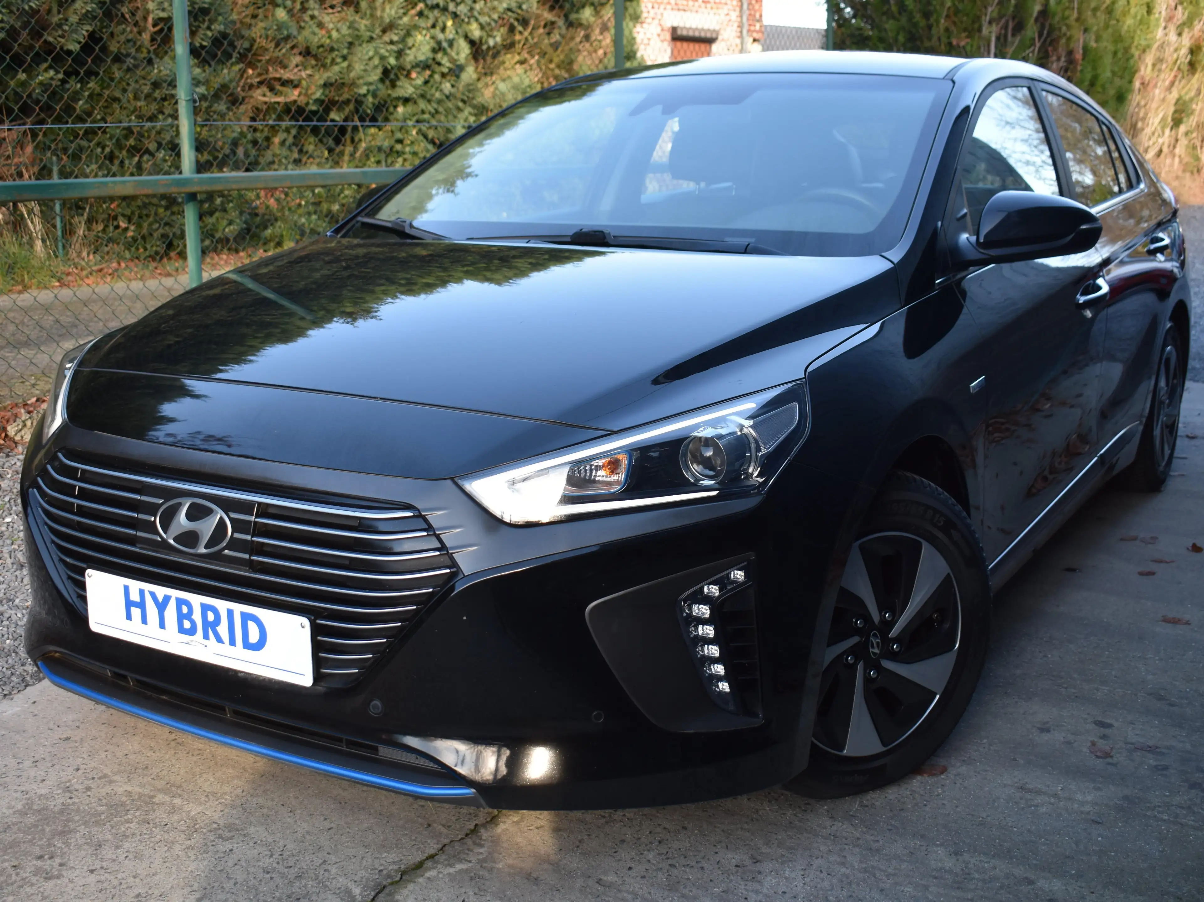 Hyundai IONIQ Ioniq 1.6GDi DCT / CUIR / FULL OPTIONS / GARANTIE