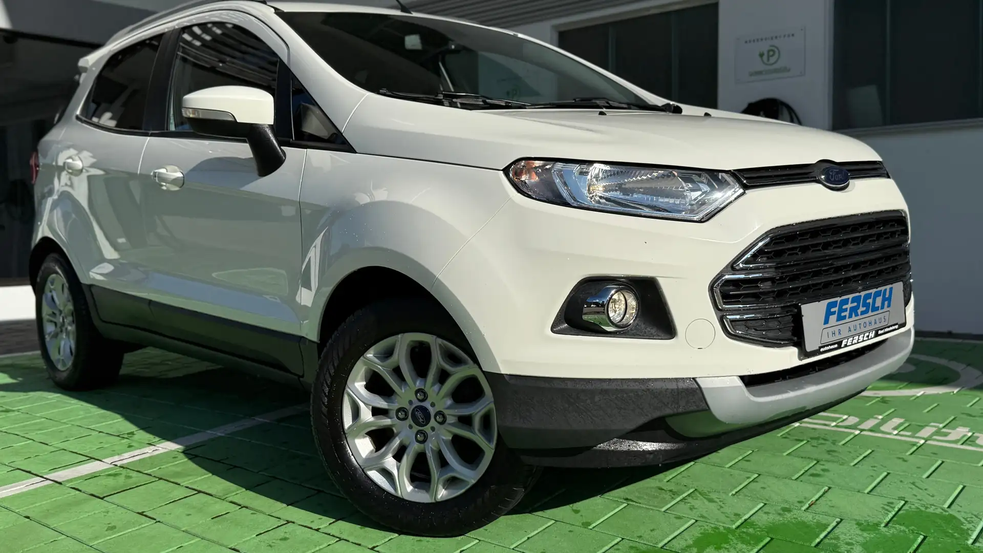 Ford EcoSport 1.5 TDCi Titanium m. Freisprecheinrichtung uvm... Bílá - 1