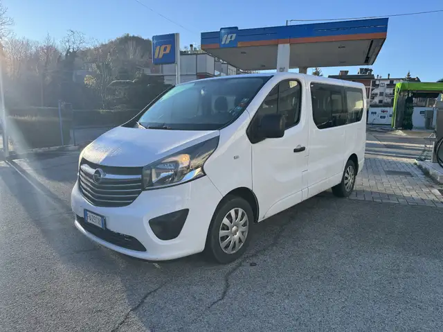 Opel Vivaro 1.6 Diesle 9 Posti