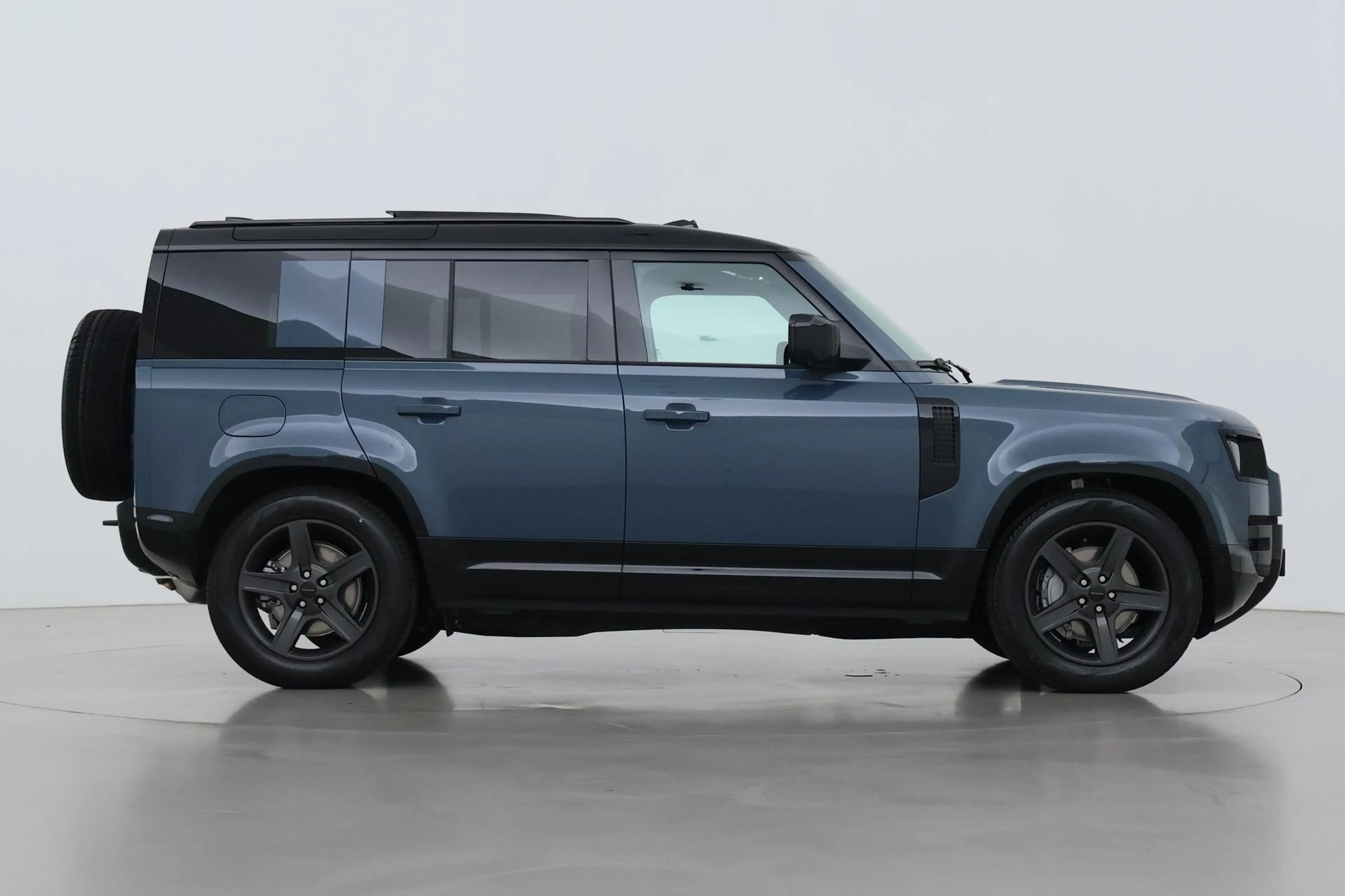 Land Rover Defender 110 P300e X-Dynamic SE | FACELIFT | Luchtvering | — photo 10