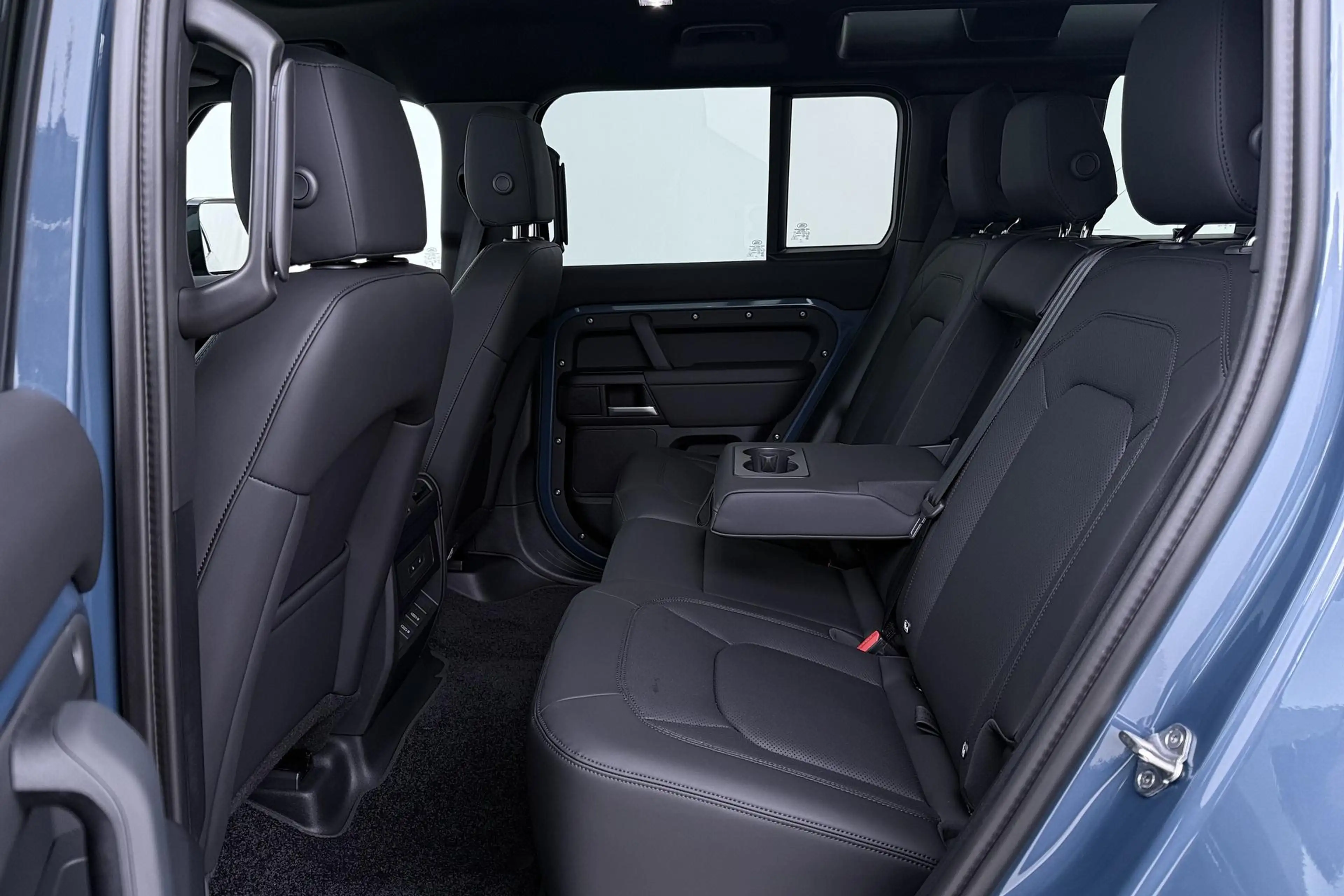 Land Rover Defender 110 P300e X-Dynamic SE | FACELIFT | Luchtvering | — photo 43