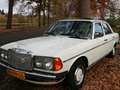 Mercedes-Benz 250 Sedan Wit - thumbnail 3