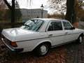 Mercedes-Benz 250 Sedan Wit - thumbnail 8