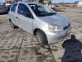 Toyota Yaris 1.0 linea terra Silber - thumbnail 2