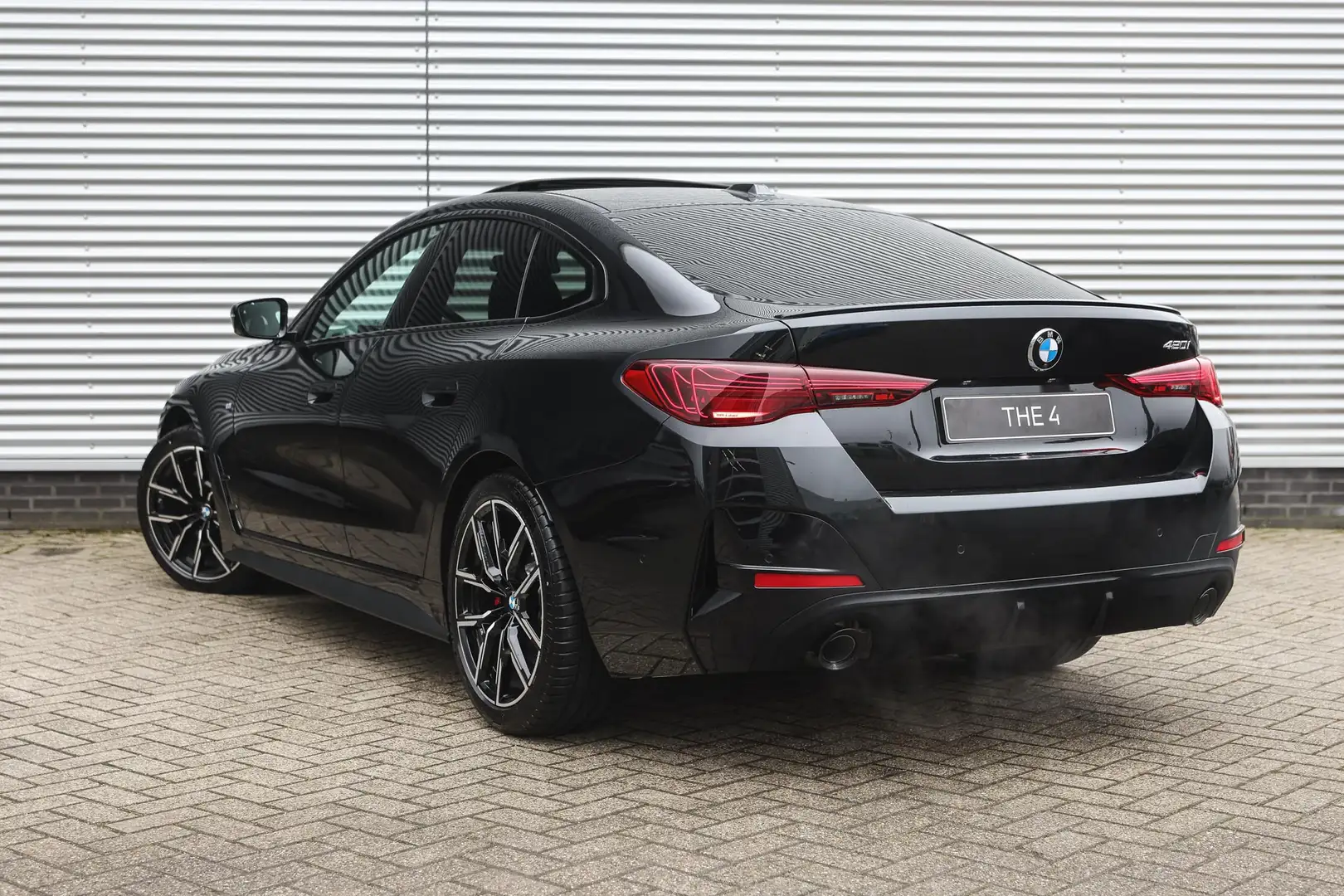 BMW 420 4 Serie Gran Coupé 420i M Sport Automaat / Schuif- Zwart - 2