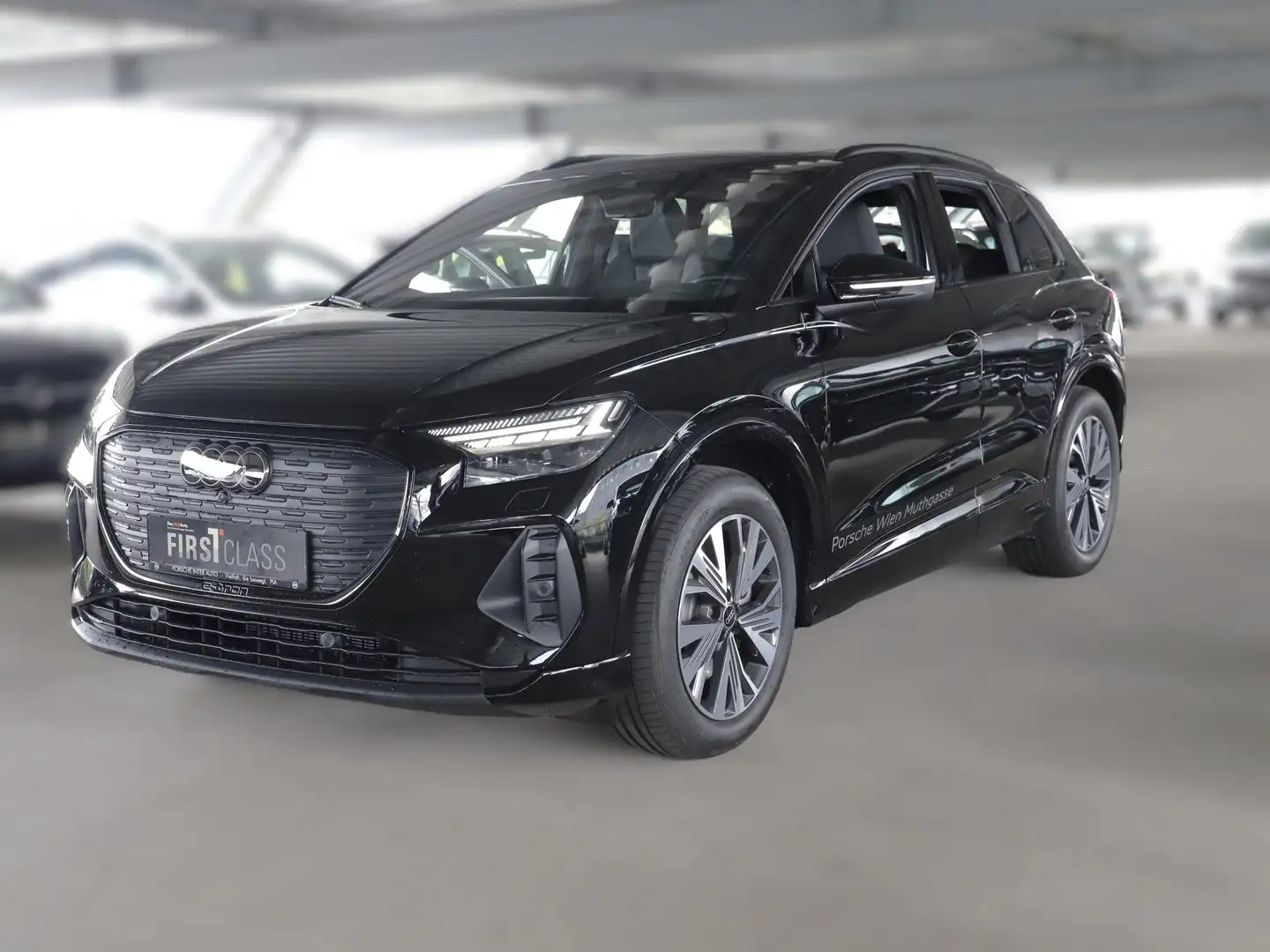 Audi Q4 e-tron Audi Q4 55 e-tron quattro Schwarz - 1