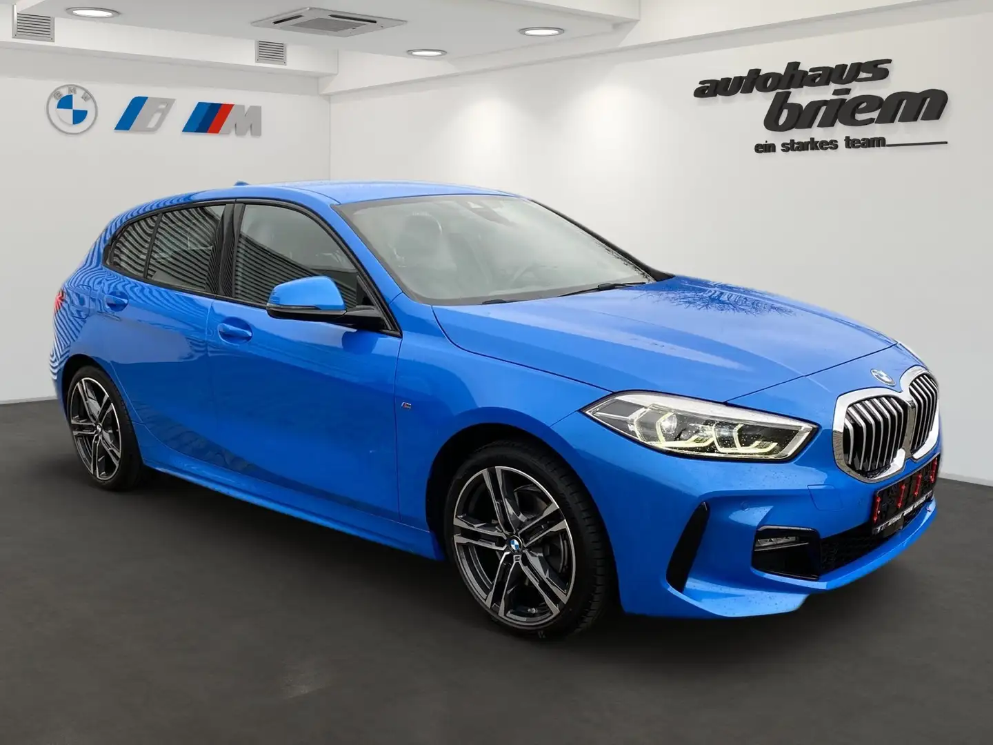 BMW 118 i M Sportpaket, ab 249,-€ mtl. Rate Modrá - 2