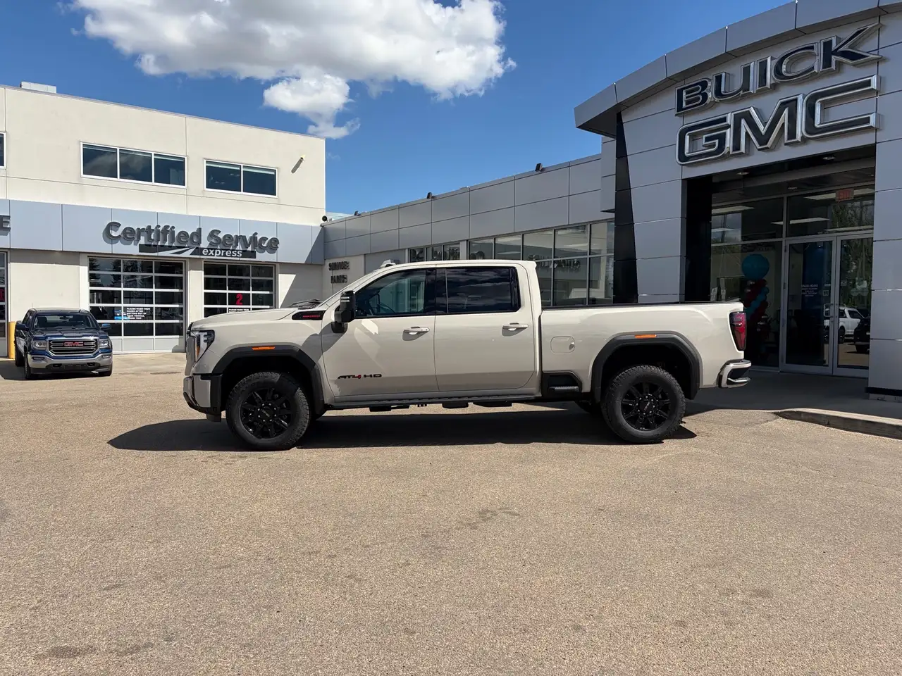 GMC Sierra 3500HD fotografie GMC Sierra 3500HD