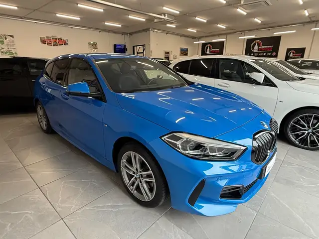 BMW 1 Series view 3