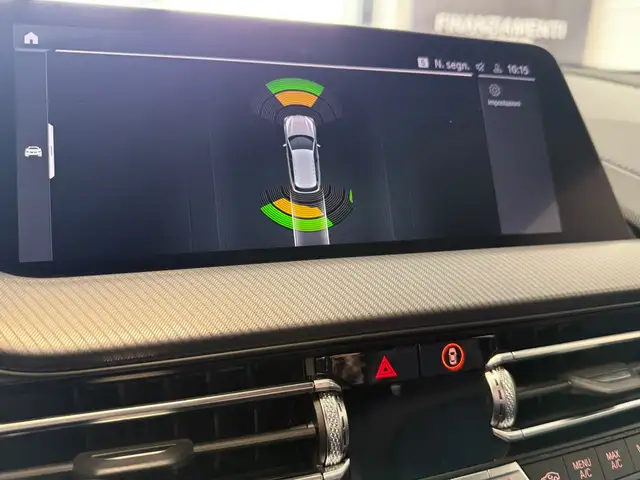 BMW 1 Series view 22