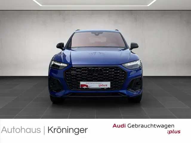 Audi Q5 view 5