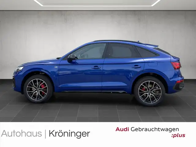 Audi Q5 view 3