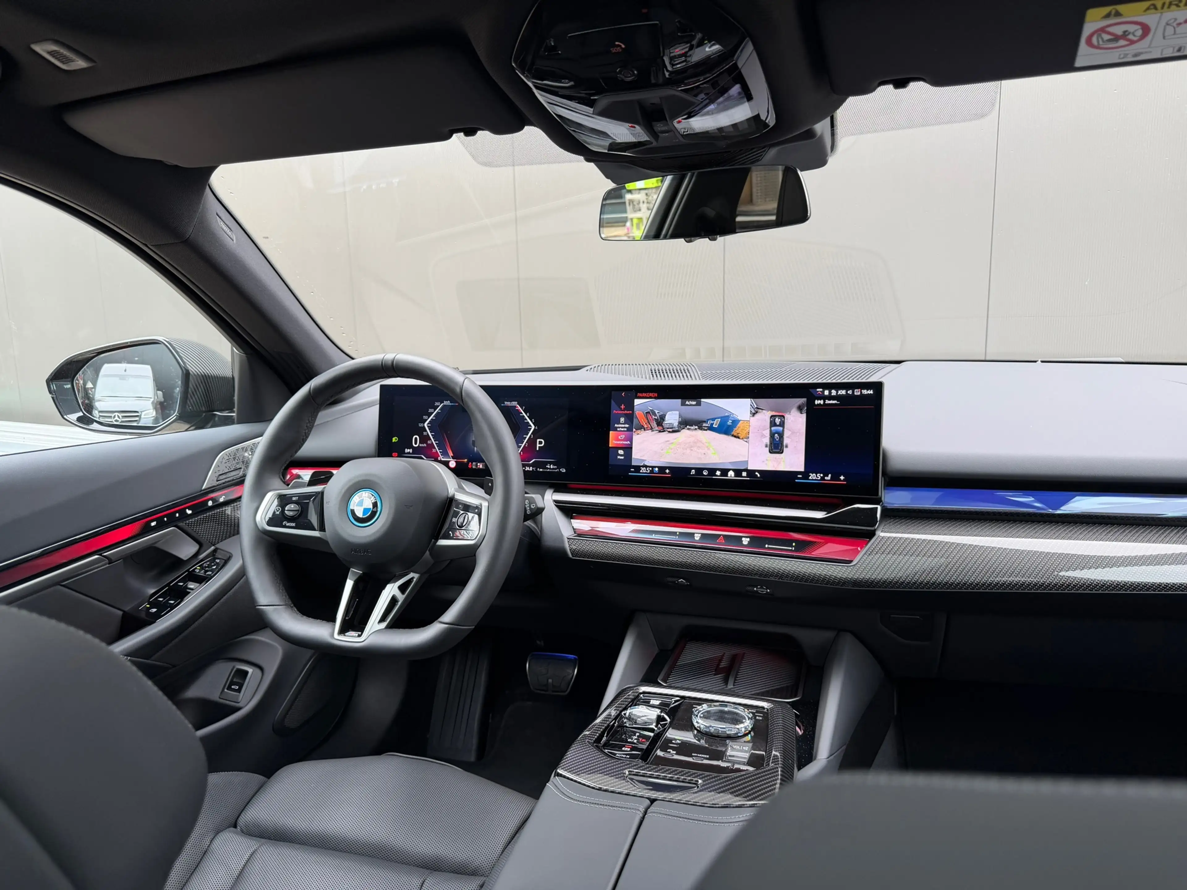 BMW 550 5-serie Touring 550e xDrive M-Sport Pro M-Seats B& — photo 4
