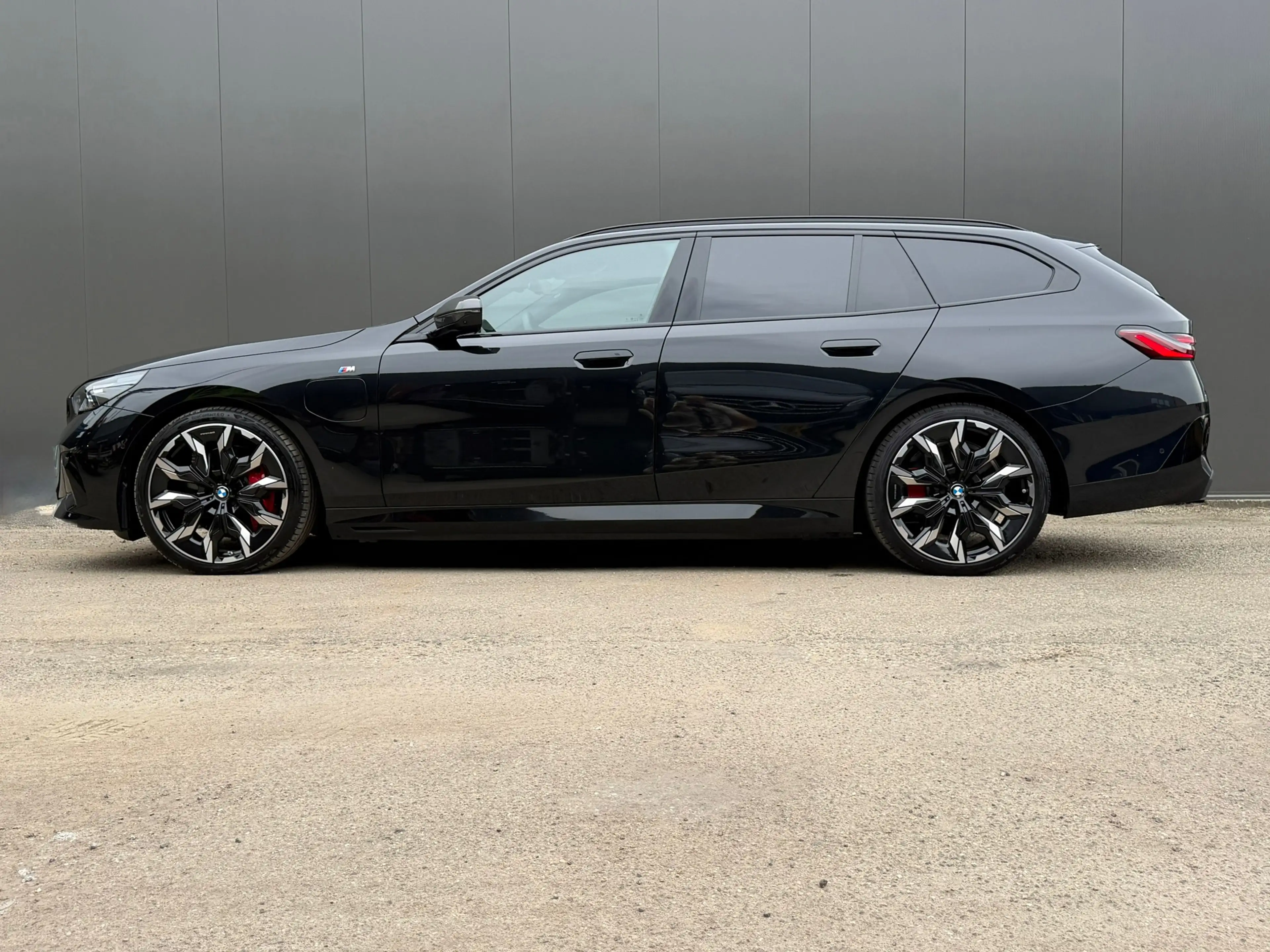 BMW 550 5-serie Touring 550e xDrive M-Sport Pro M-Seats B& — photo 15