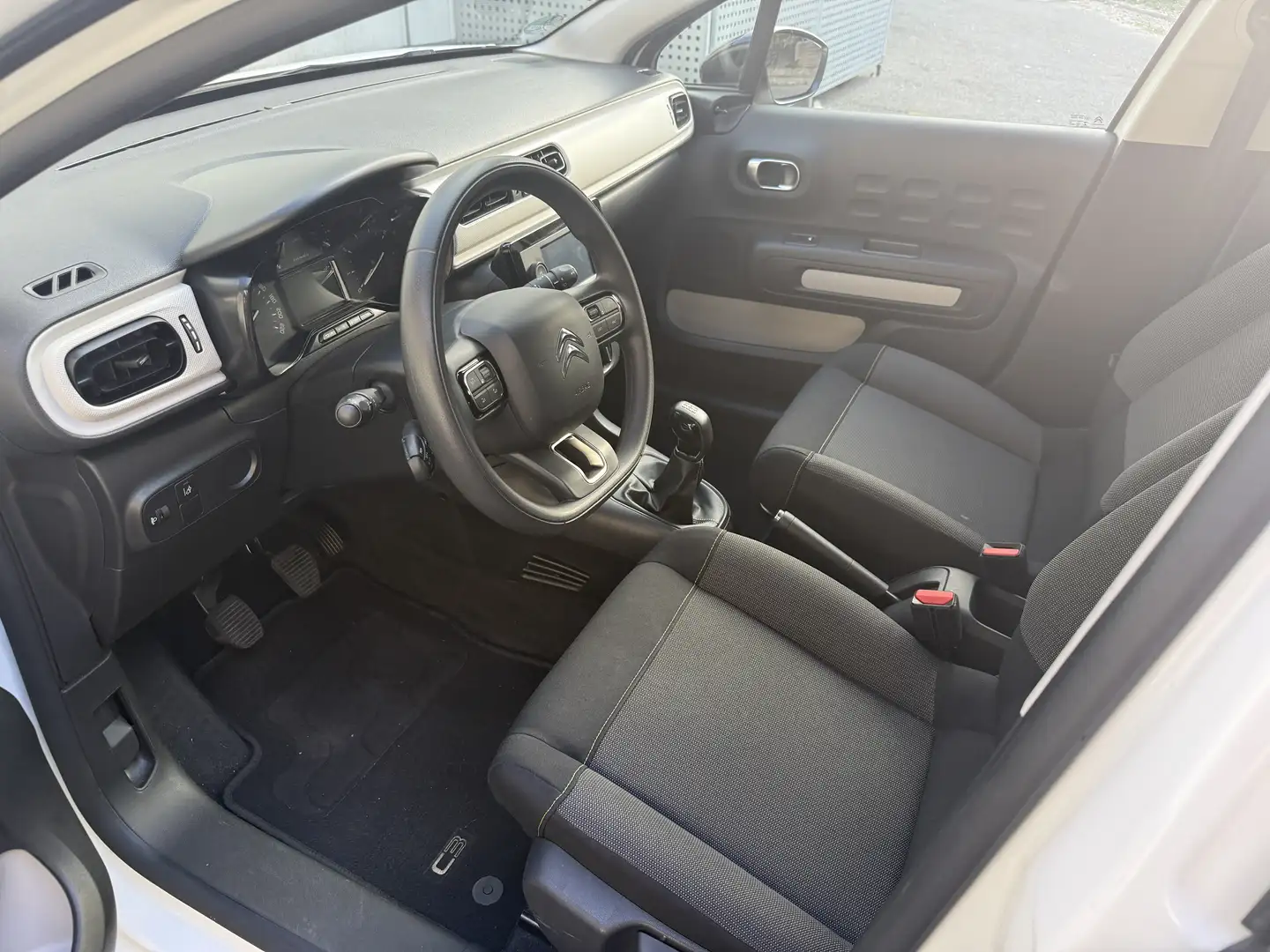 Citroen C3 Live Weiß - 2