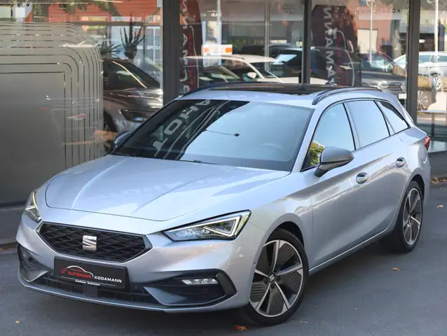 Seat Leon view 2