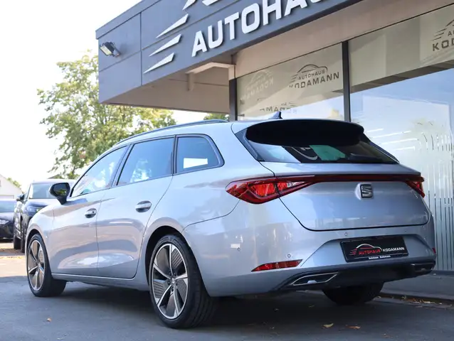 Seat Leon view 8
