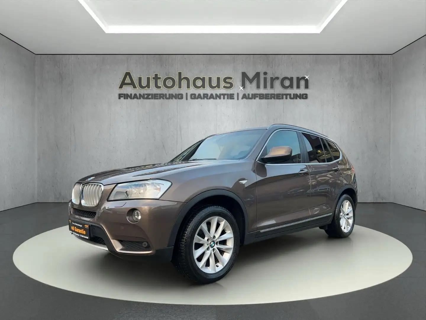 BMW X3 xDrive35d( Navi* Xenon* PanoramdaD*AHK*Leder) Braun - 1