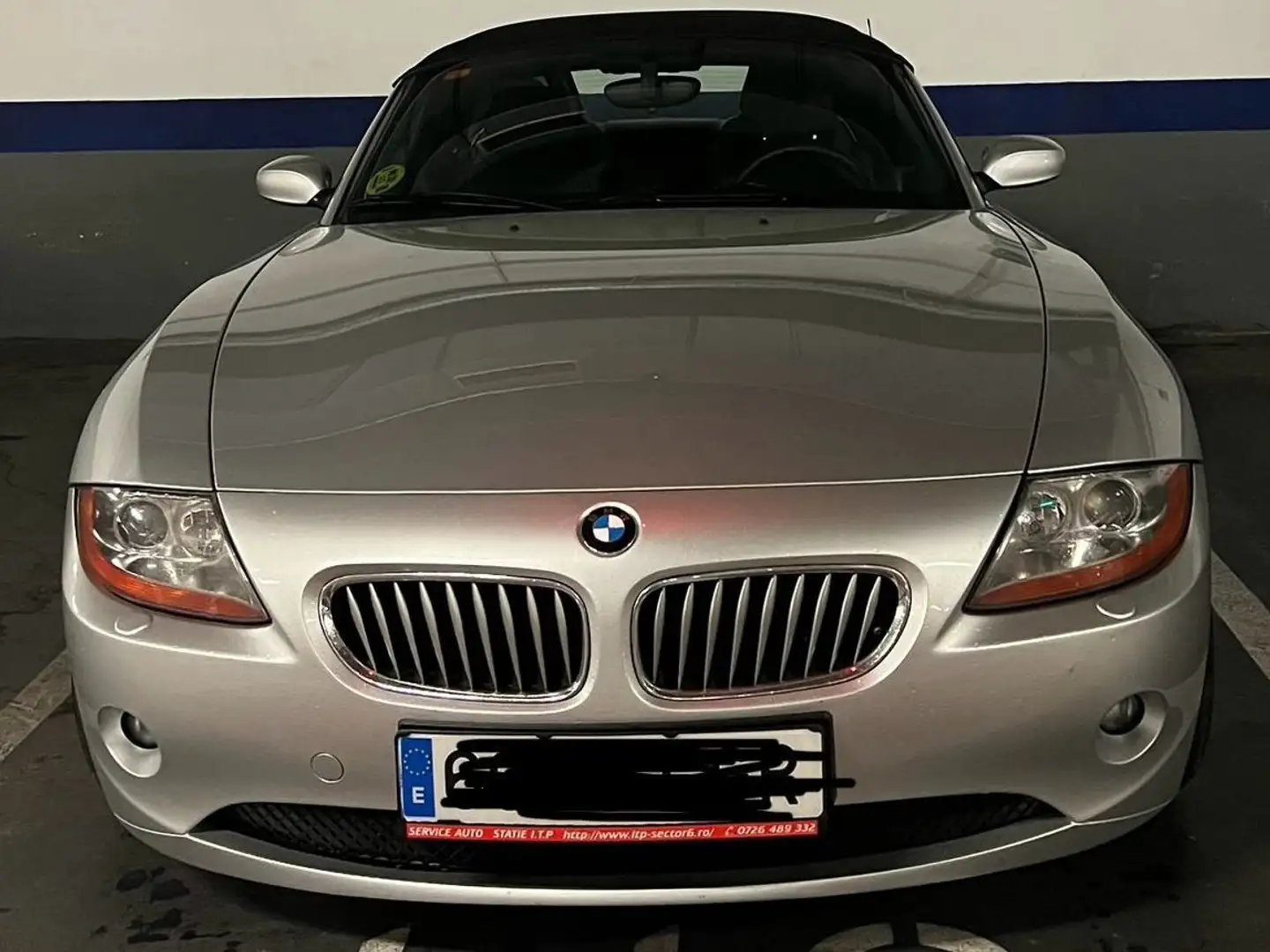BMW Z4 3.0i srebrna - 1