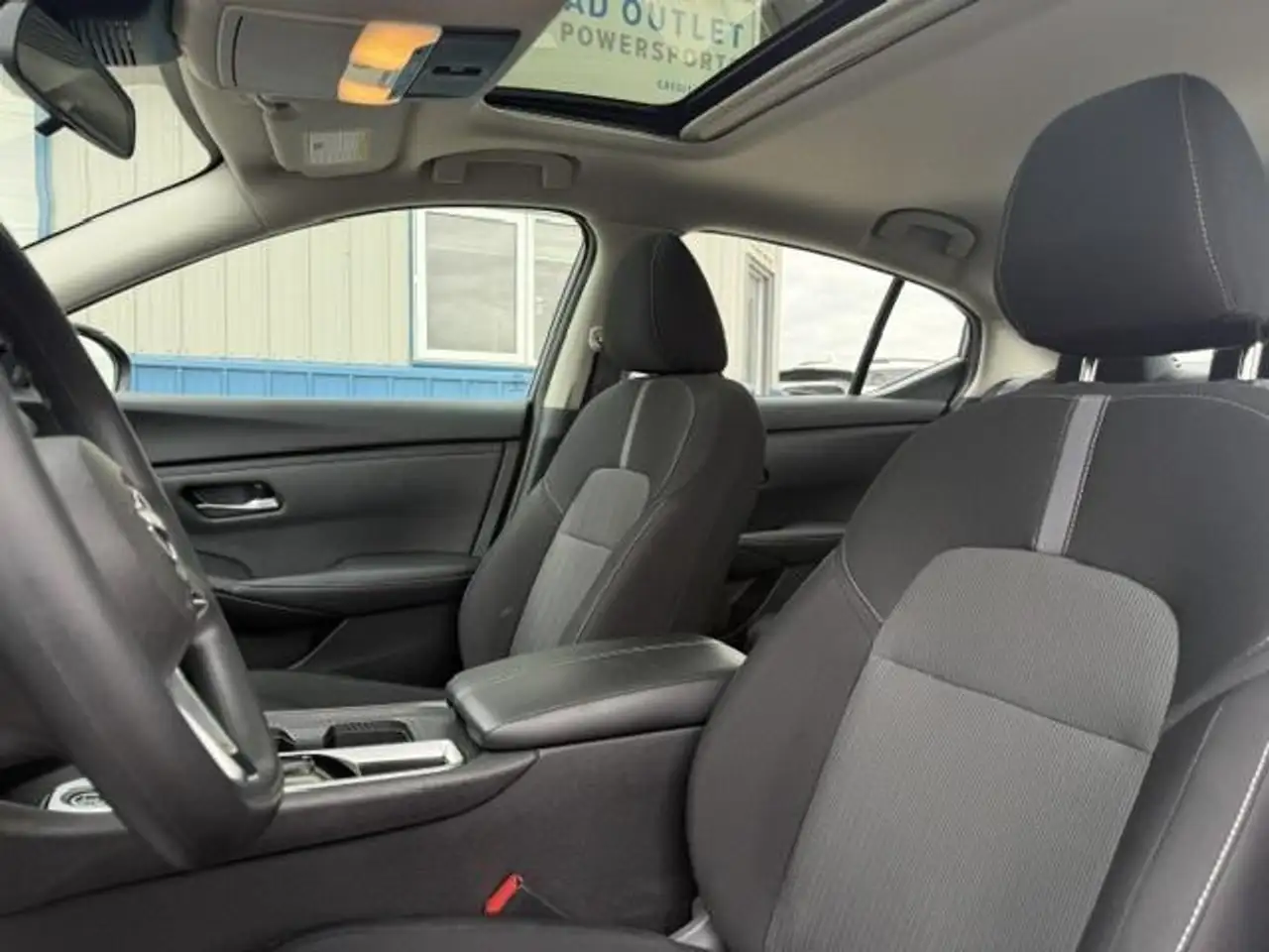 Nissan Sentra снимка Nissan Sentra