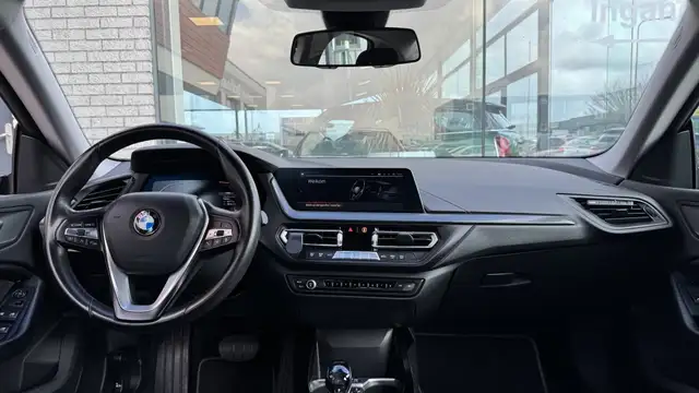 BMW 2 Series view 12