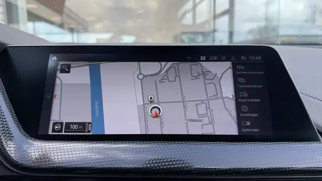 BMW 2 Series view 18