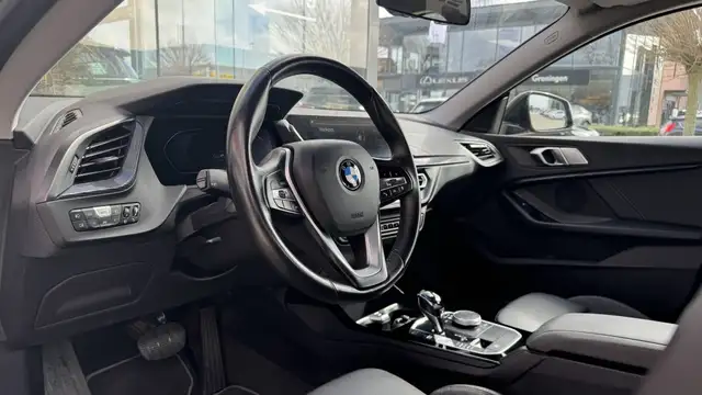 BMW 2 Series view 7