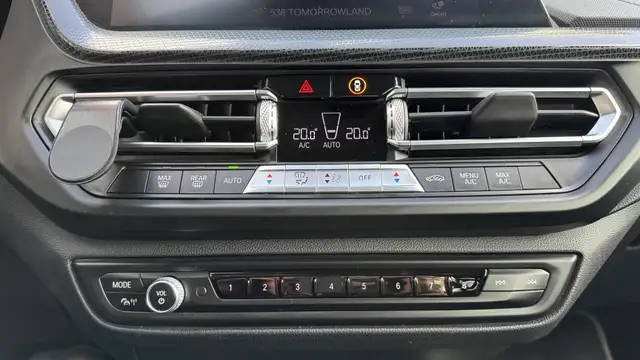 BMW 2 Series view 13