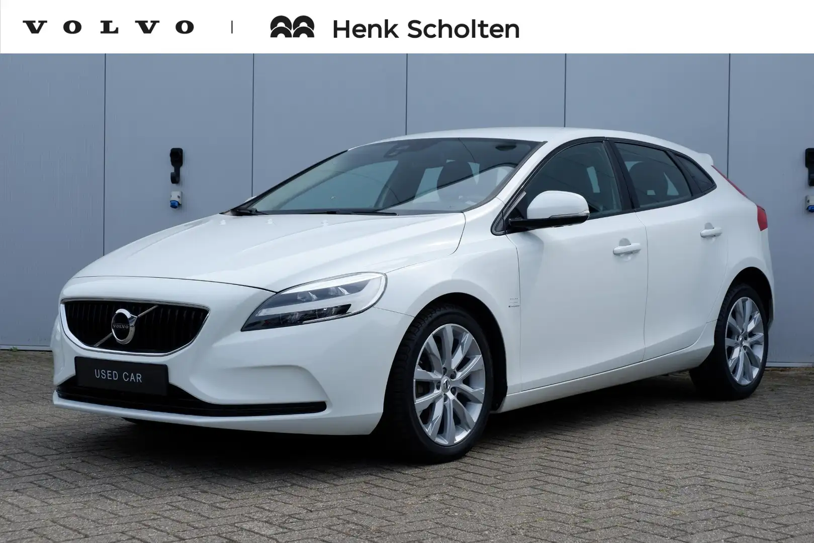 Volvo V40 1.5 T3 Dynamic Edition | Stoelverwarming | Lederen Wit - 1