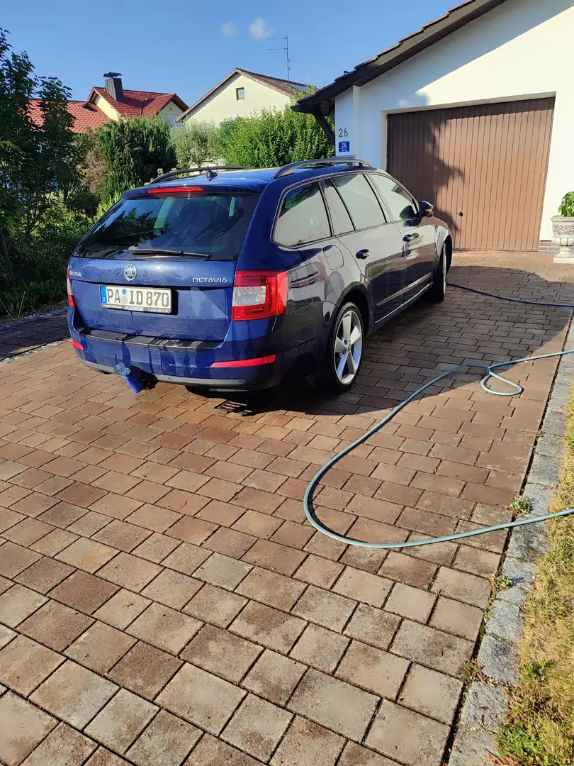Skoda Octavia Combi 2.0 TDI (Green tec) DSG Joy - 2