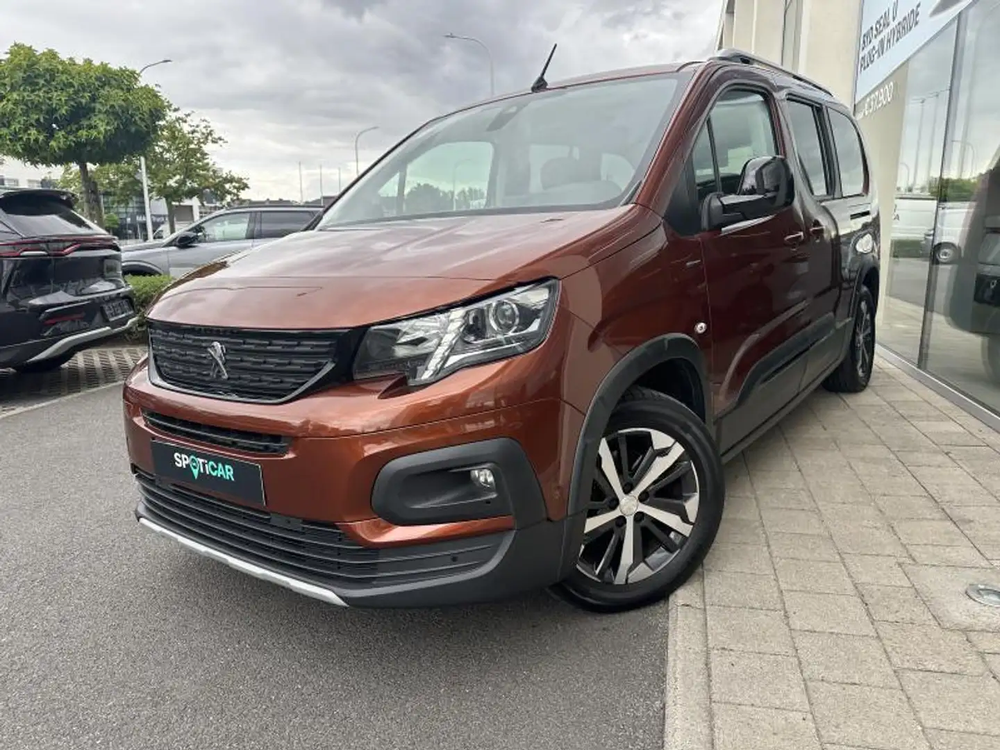 Peugeot Rifter LONG GT Line 1.2 BENZINE 130 E Bruin - 1