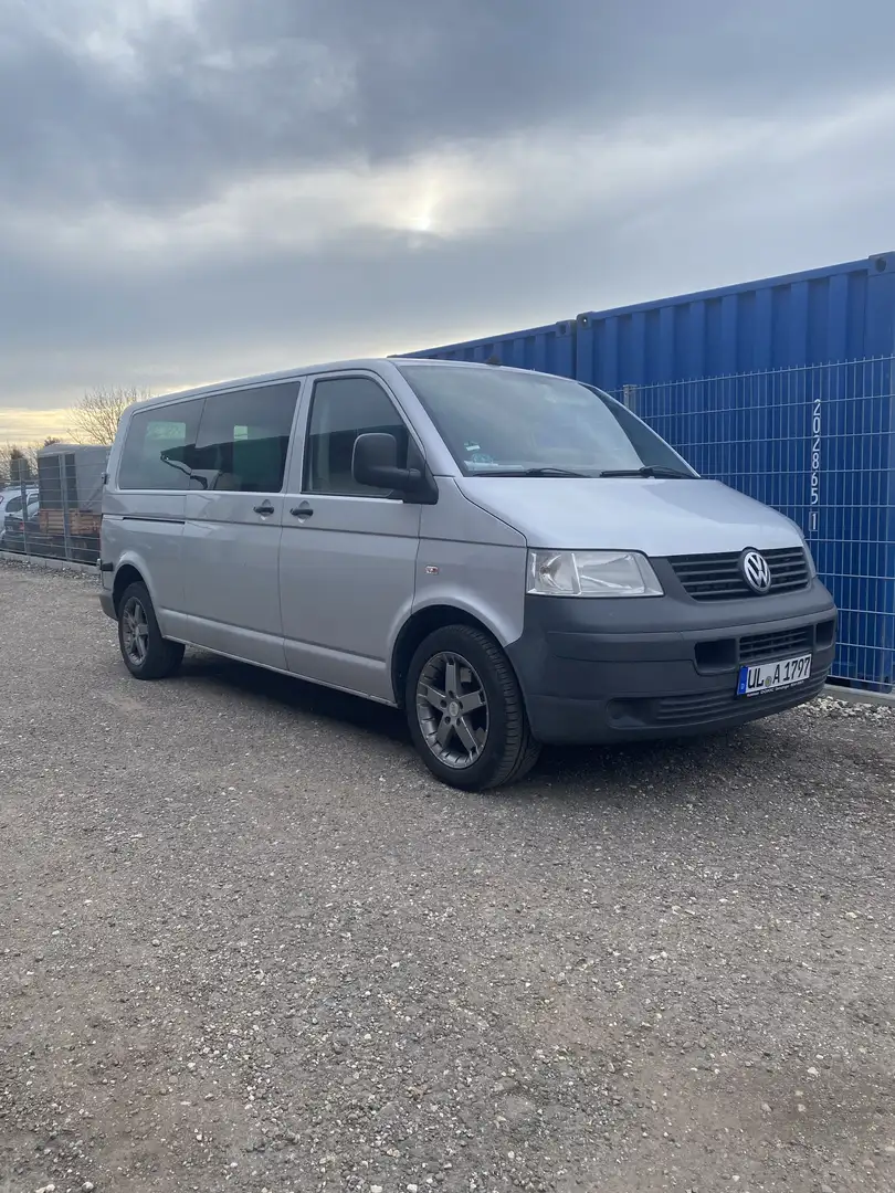 Volkswagen T5 Caravelle Lang (7-Si.) DPF Stříbrná - 2