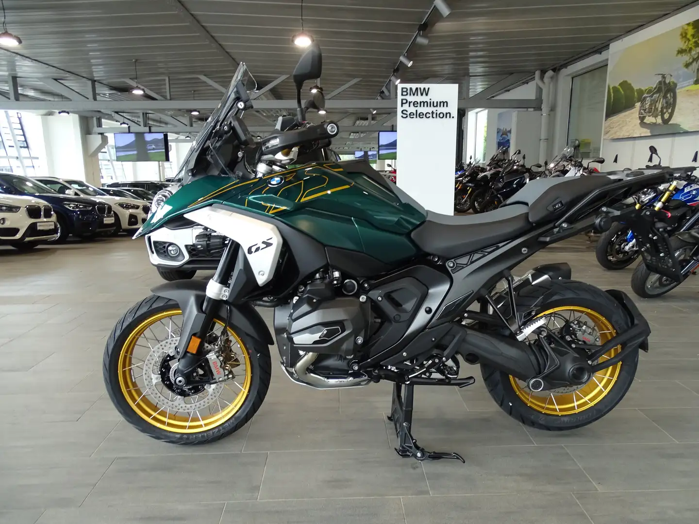 BMW R 1300 GS Grün - 2