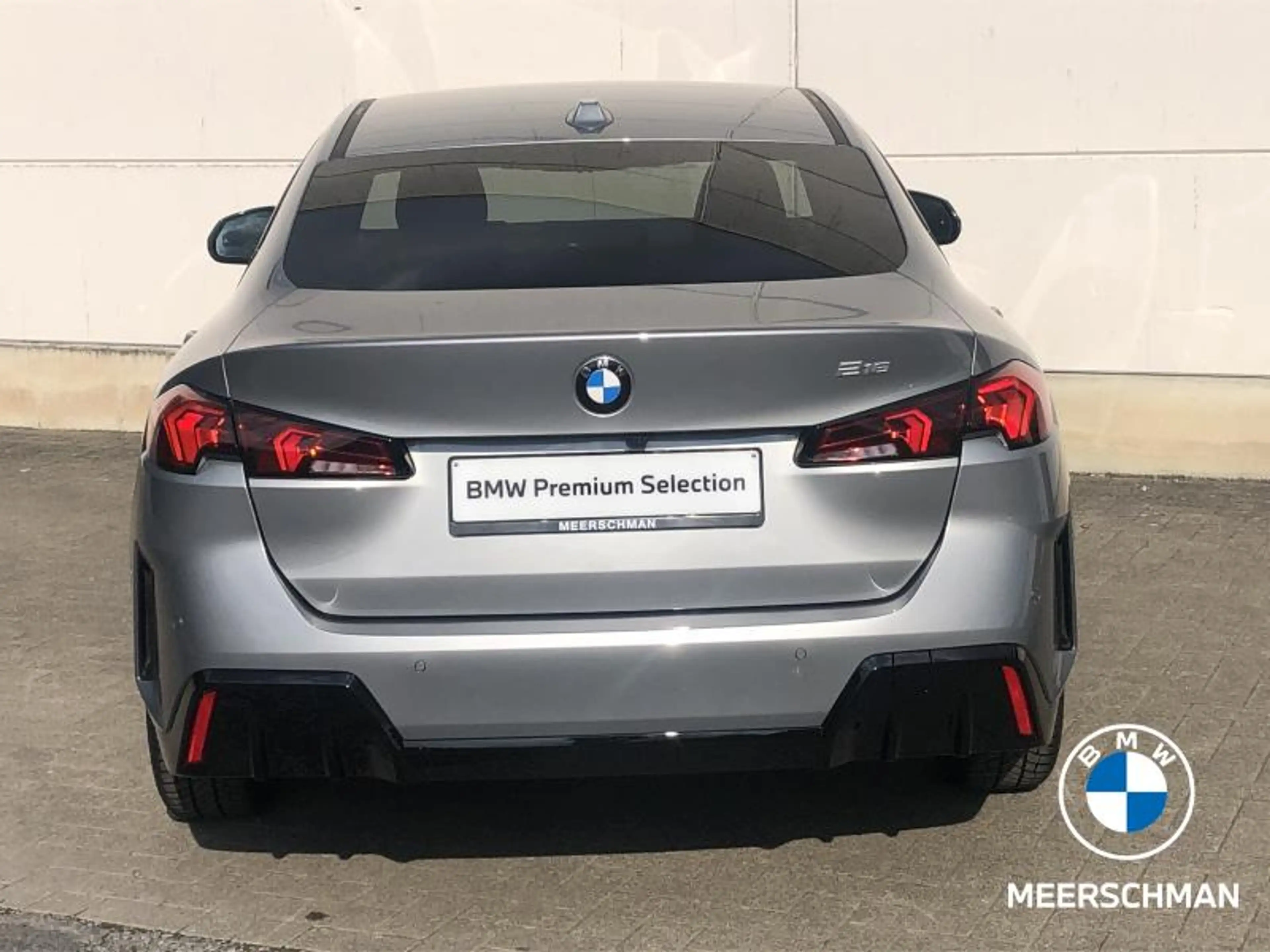 BMW 216 Msport hud massageseats comf 360cam alarm — photo 4
