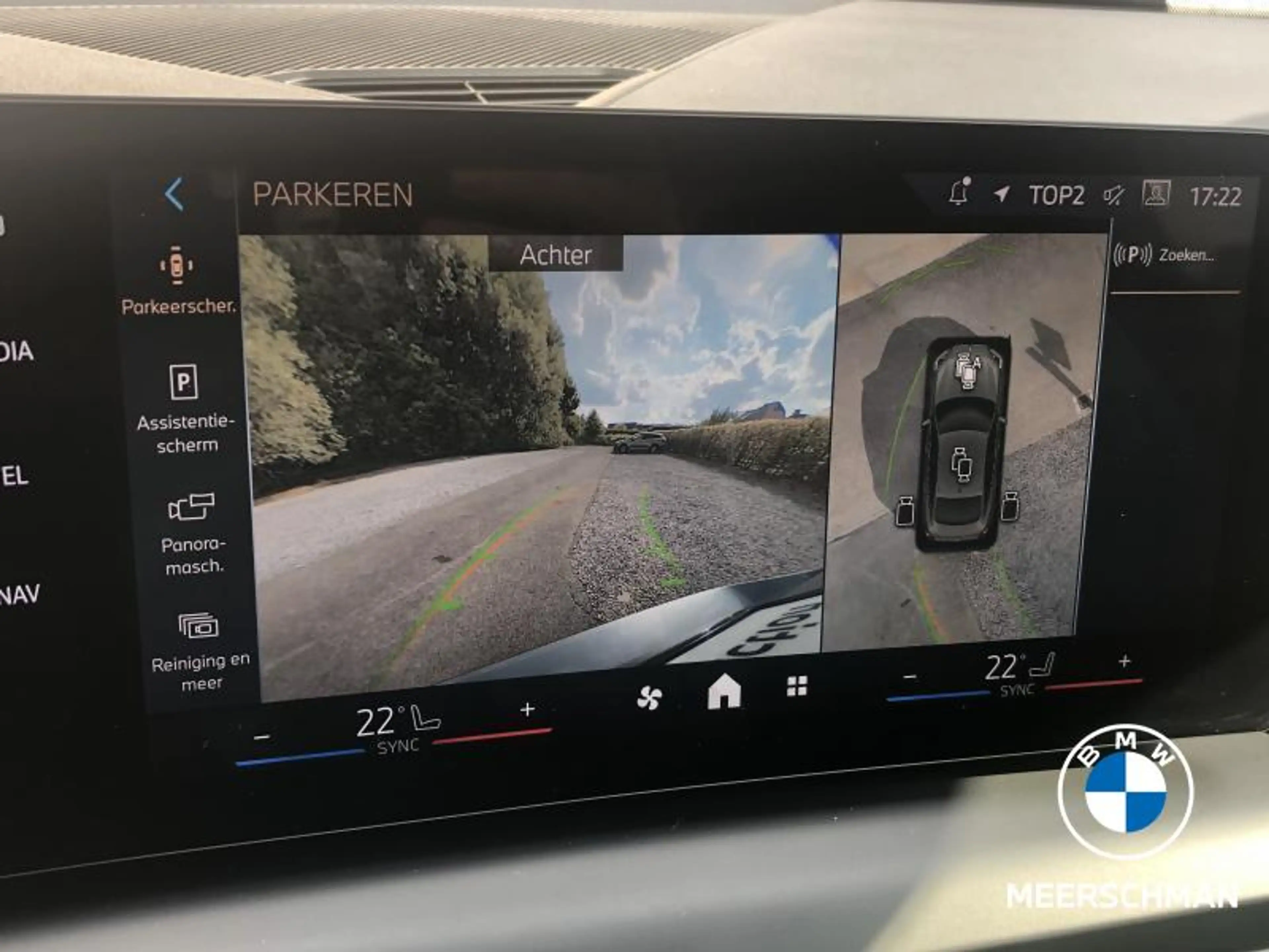 BMW 216 Msport hud massageseats comf 360cam alarm — photo 14