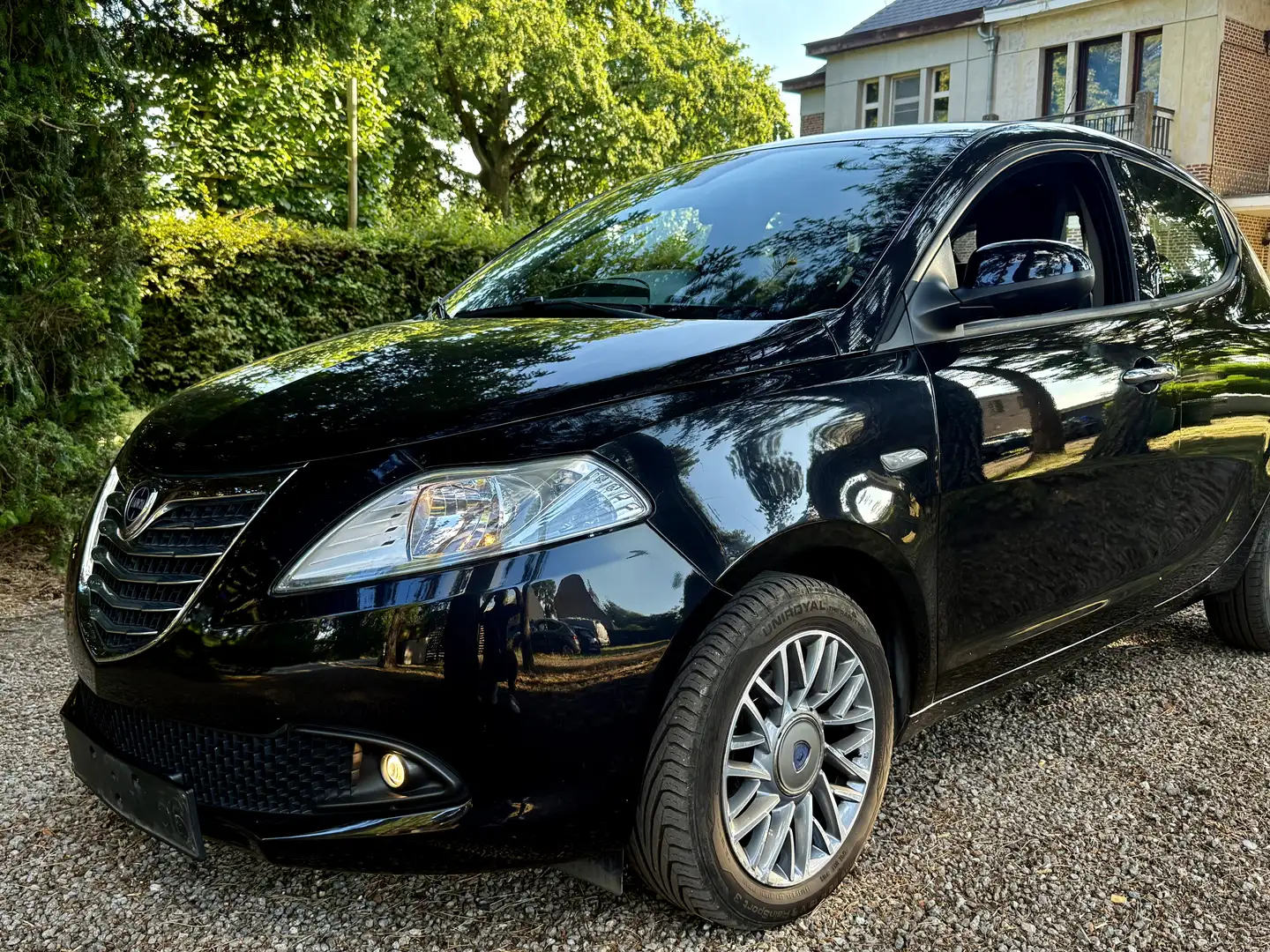 Lancia Ypsilon 1.2i Fire Evo II Gold GPS CARPLAY AIRCO 1 main - 1