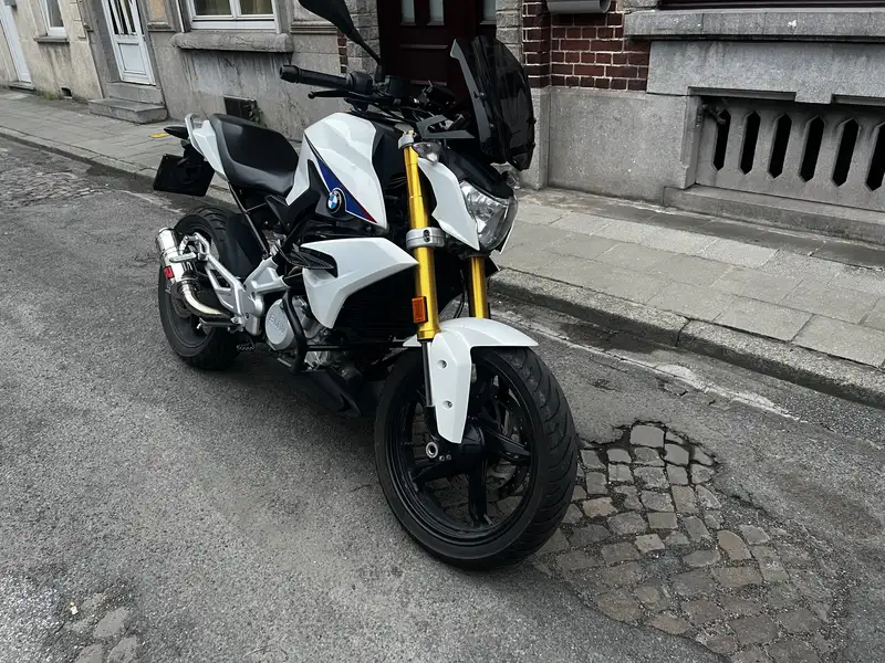 BMW G 310 R